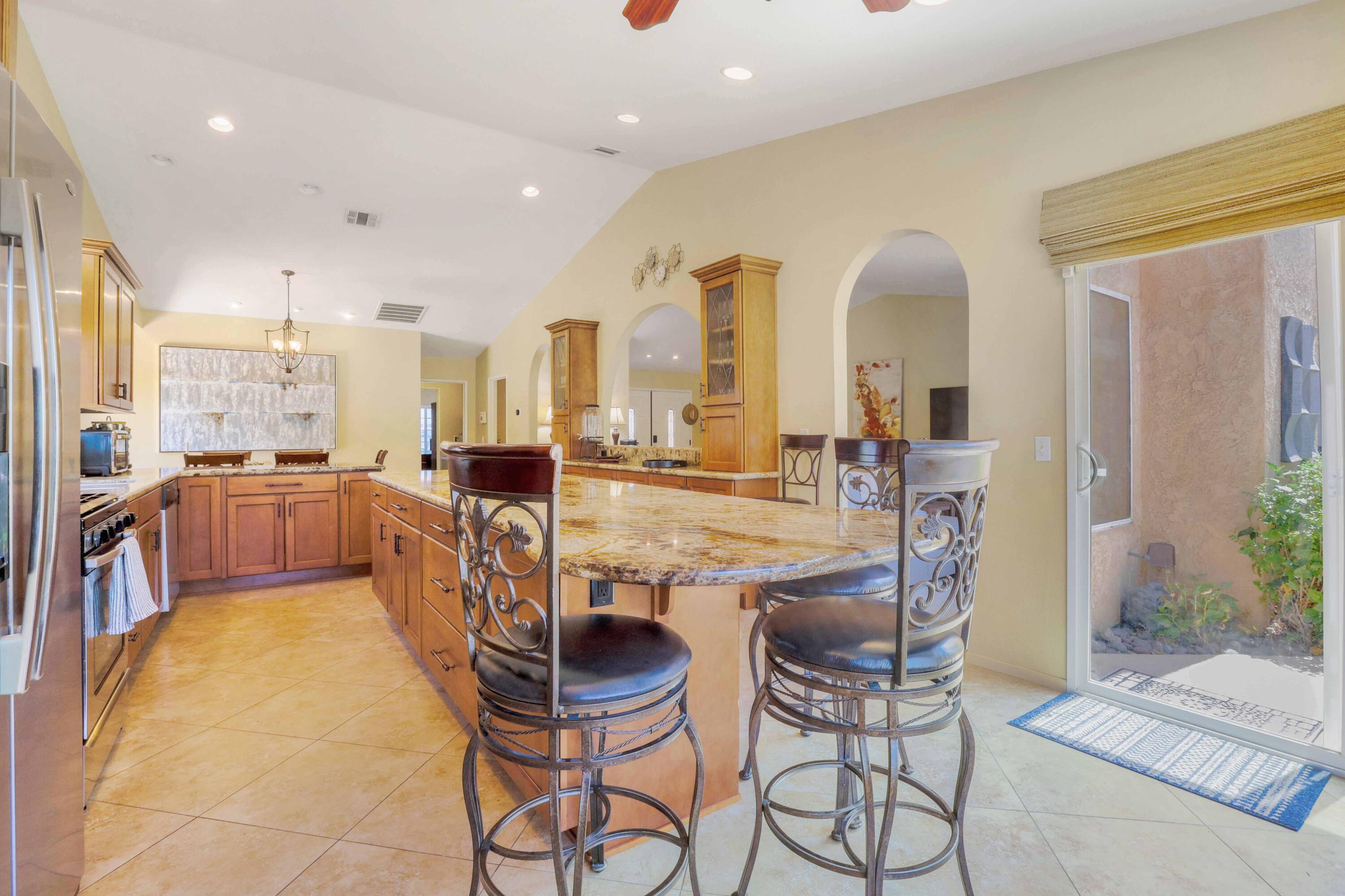 39795 Regency Way Palm Desert, CA 92211 - Photo 9 of 25 271A8478-HDR