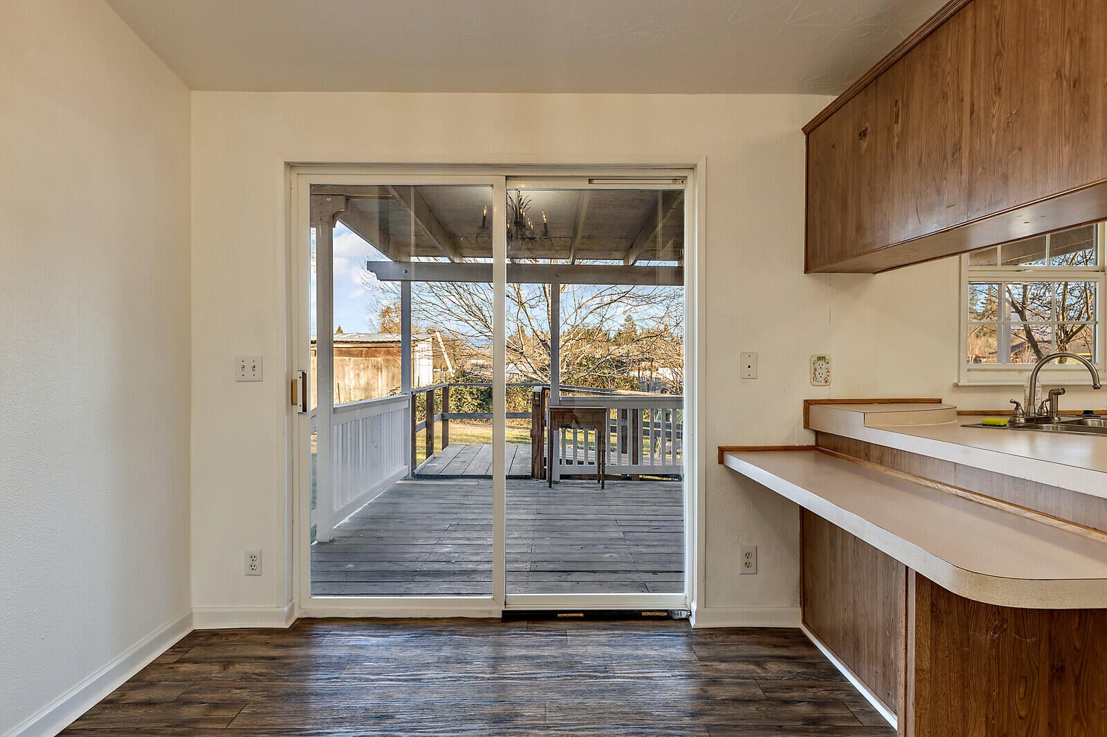 6352 Harold Road Central Point, OR 97502 - Photo 5 of 29 31_HR_31_mls
