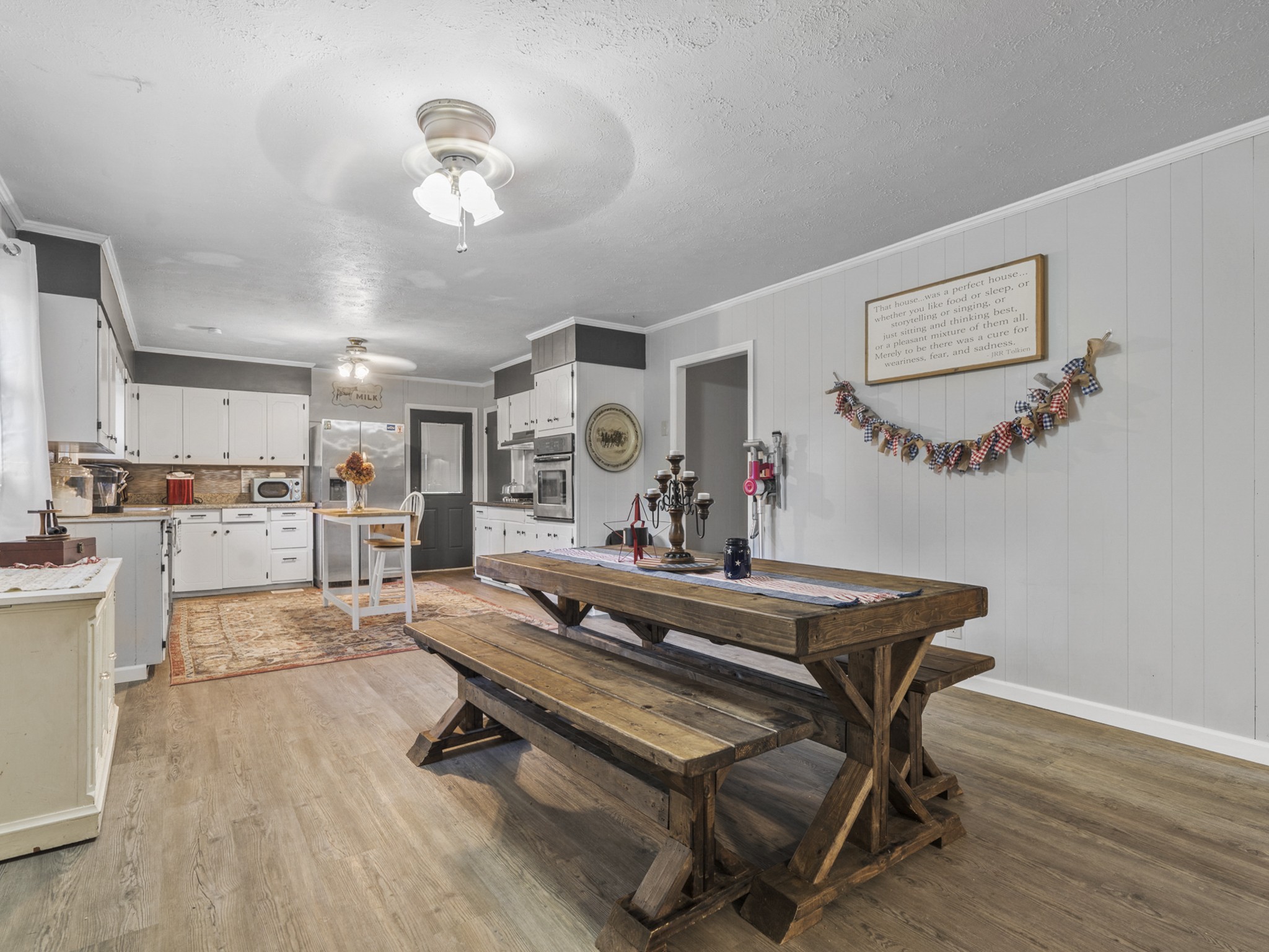 2502 Sullivan Knowles Road Sparta, TN 38583 - Photo 7 of 45 a view of a dining room with furniture