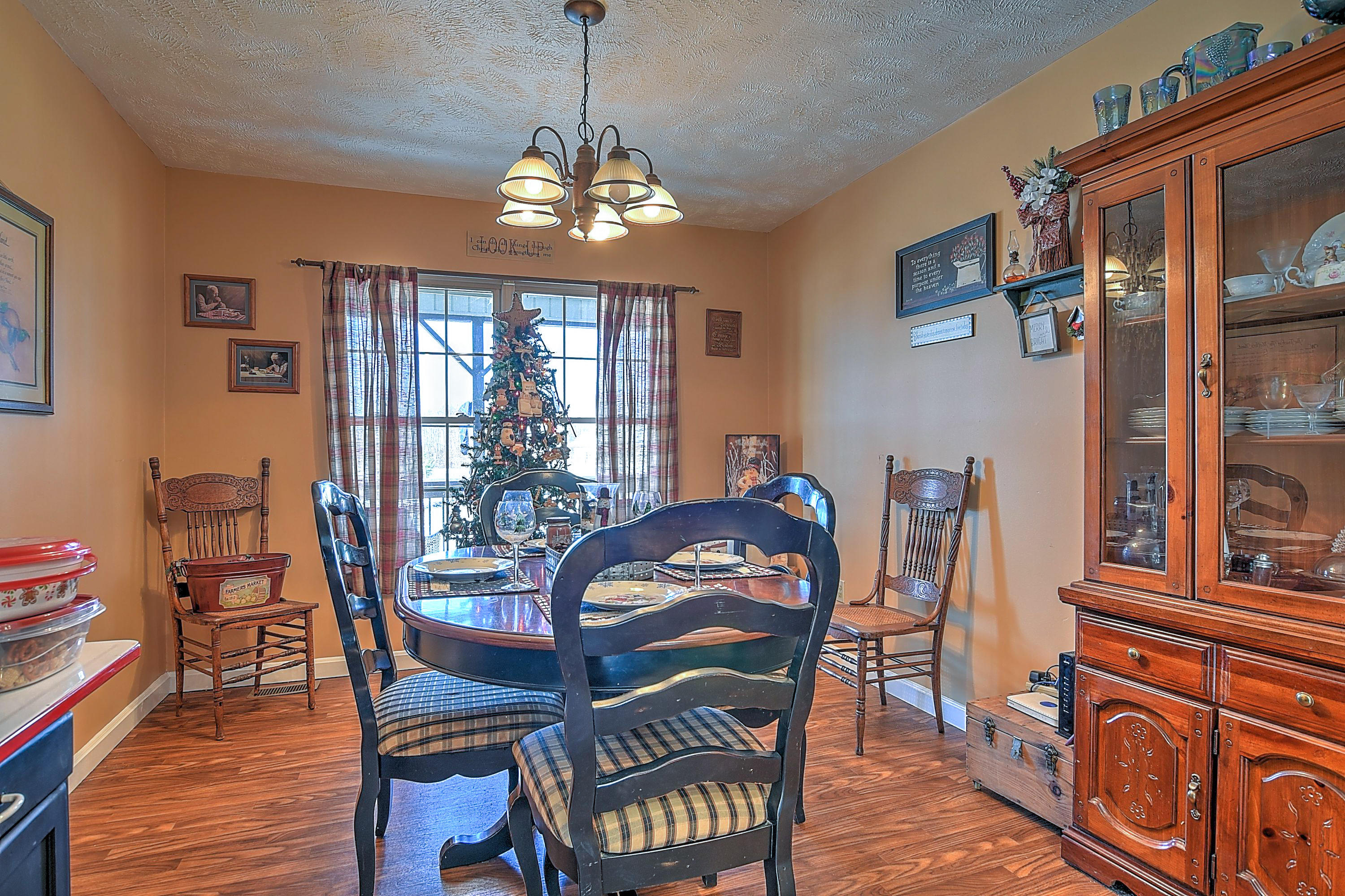 770 Old Hall Road Chuckey, TN 37641 - Photo 13 of 25 770 Old Hall_-15