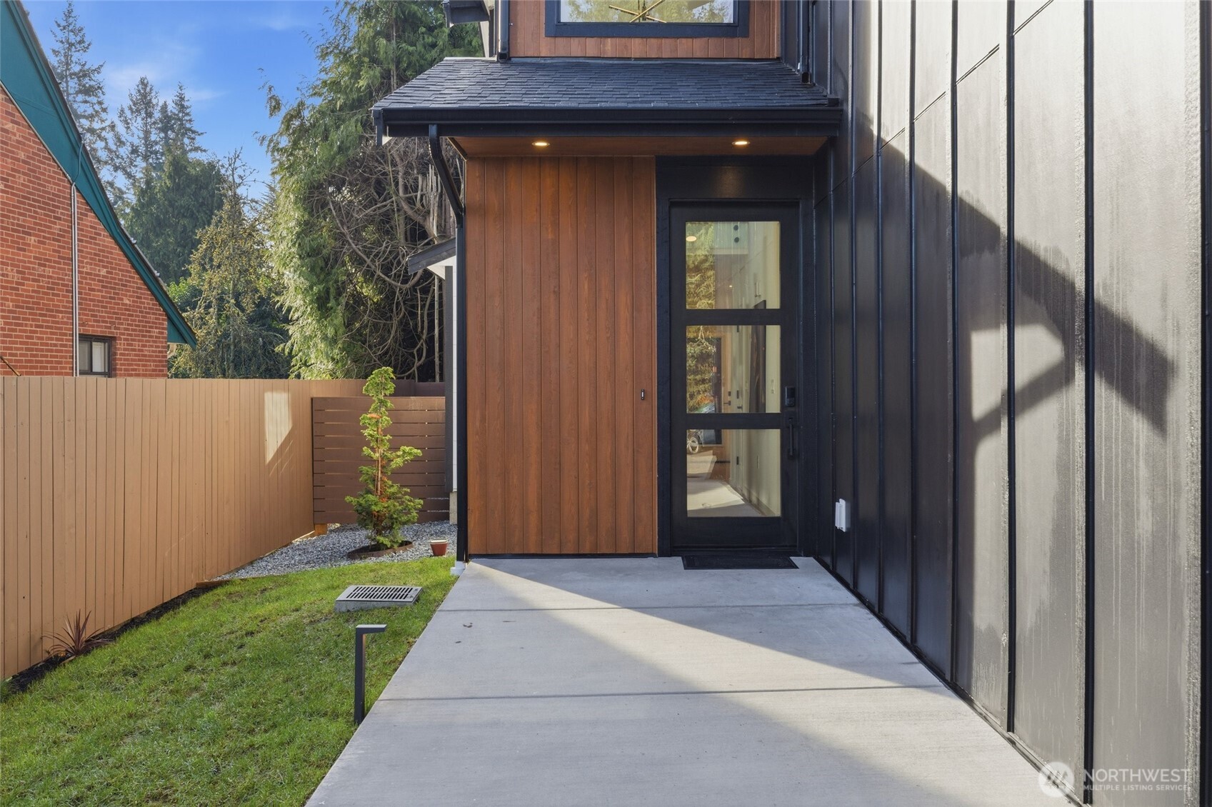 1511 Northeast 96th Street Seattle, WA 98115 - Photo 3 of 39