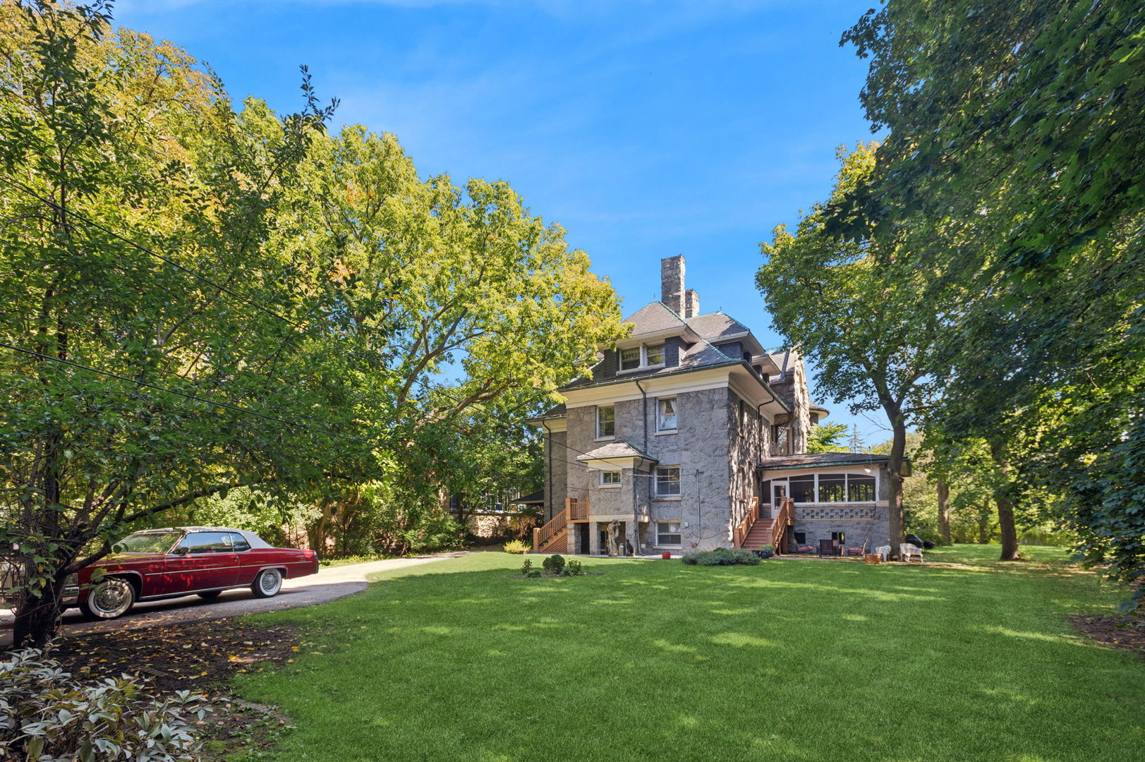 1232 Ridge Avenue Evanston, IL 60202 - Photo 5 of 46 Gallery Image 5