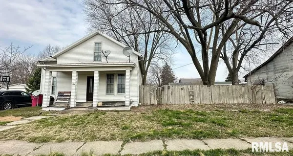 $40,000 | 104 West Edwards Street, Payson, IL 62360
