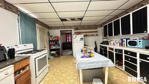 $40,000 | 104 West Edwards Street, Payson, IL 62360