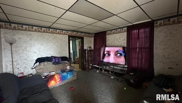 $40,000 | 104 West Edwards Street, Payson, IL 62360