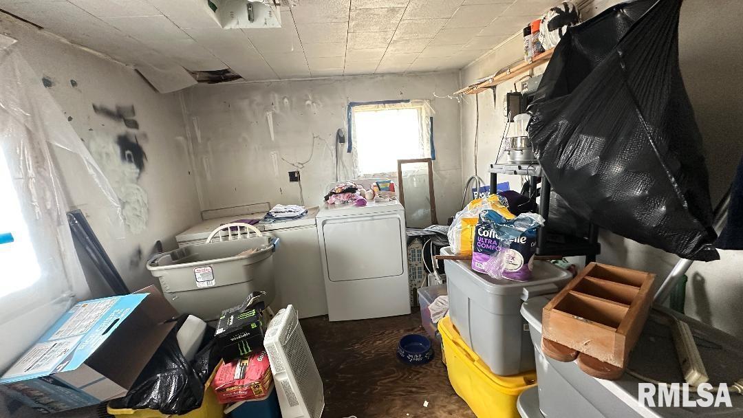 104 West Edwards Street Payson, IL 62360 - Photo 8 of 15