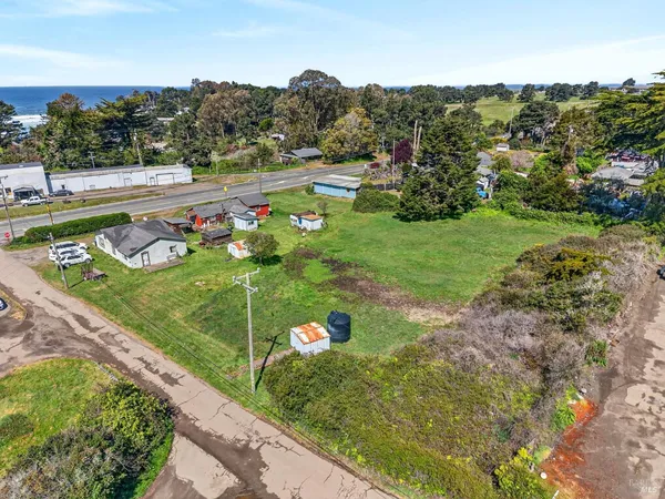 $850,000 | 18801 Highway 1, Fort Bragg, CA 95437