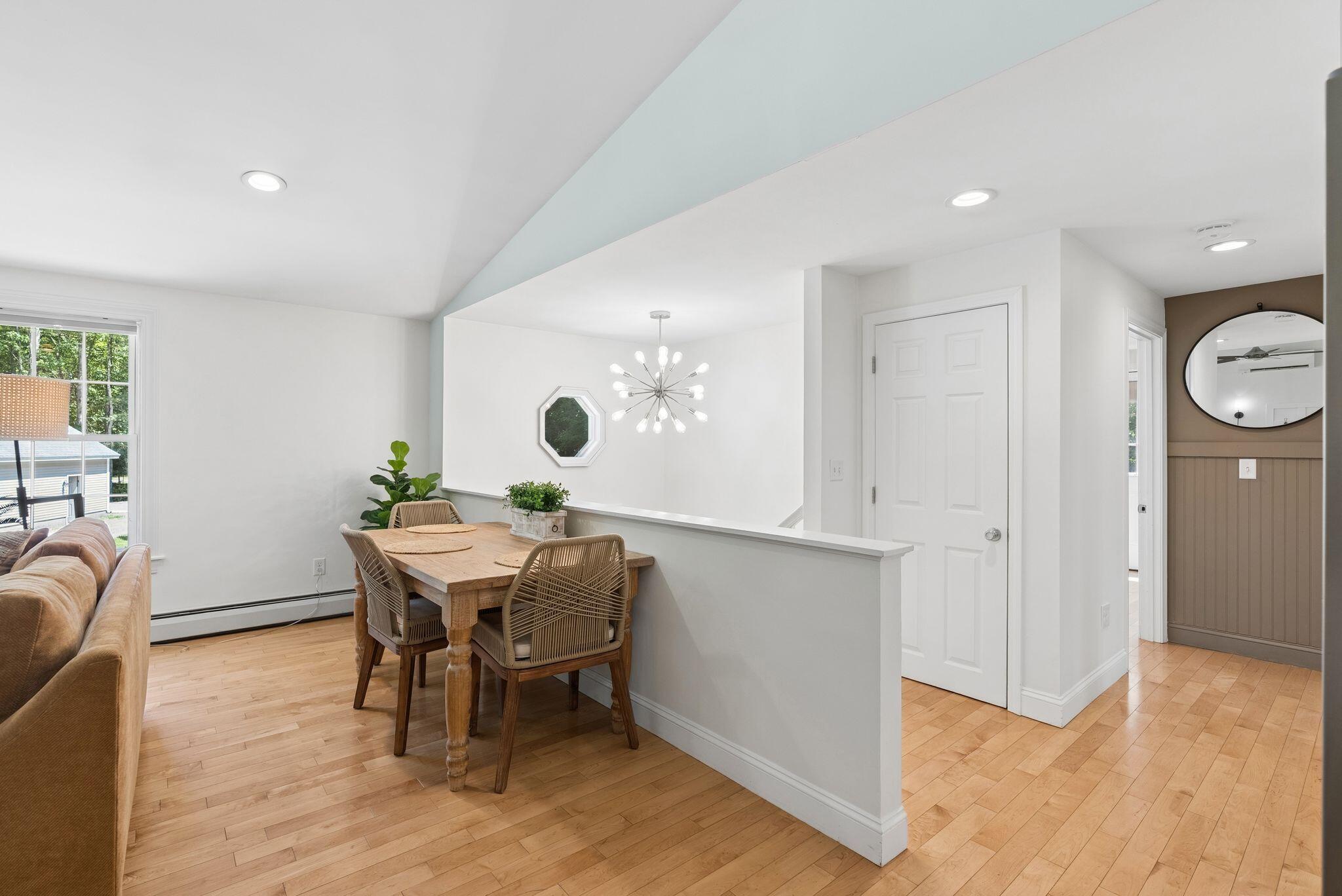 5 Davis Drive Saco, ME 04072 - Photo 20 of 57 Dining Area