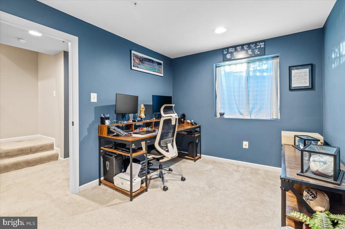 4535 Tinder Monrovia, MD 21770 - Photo 32 of 61 a workspace with furniture and a window