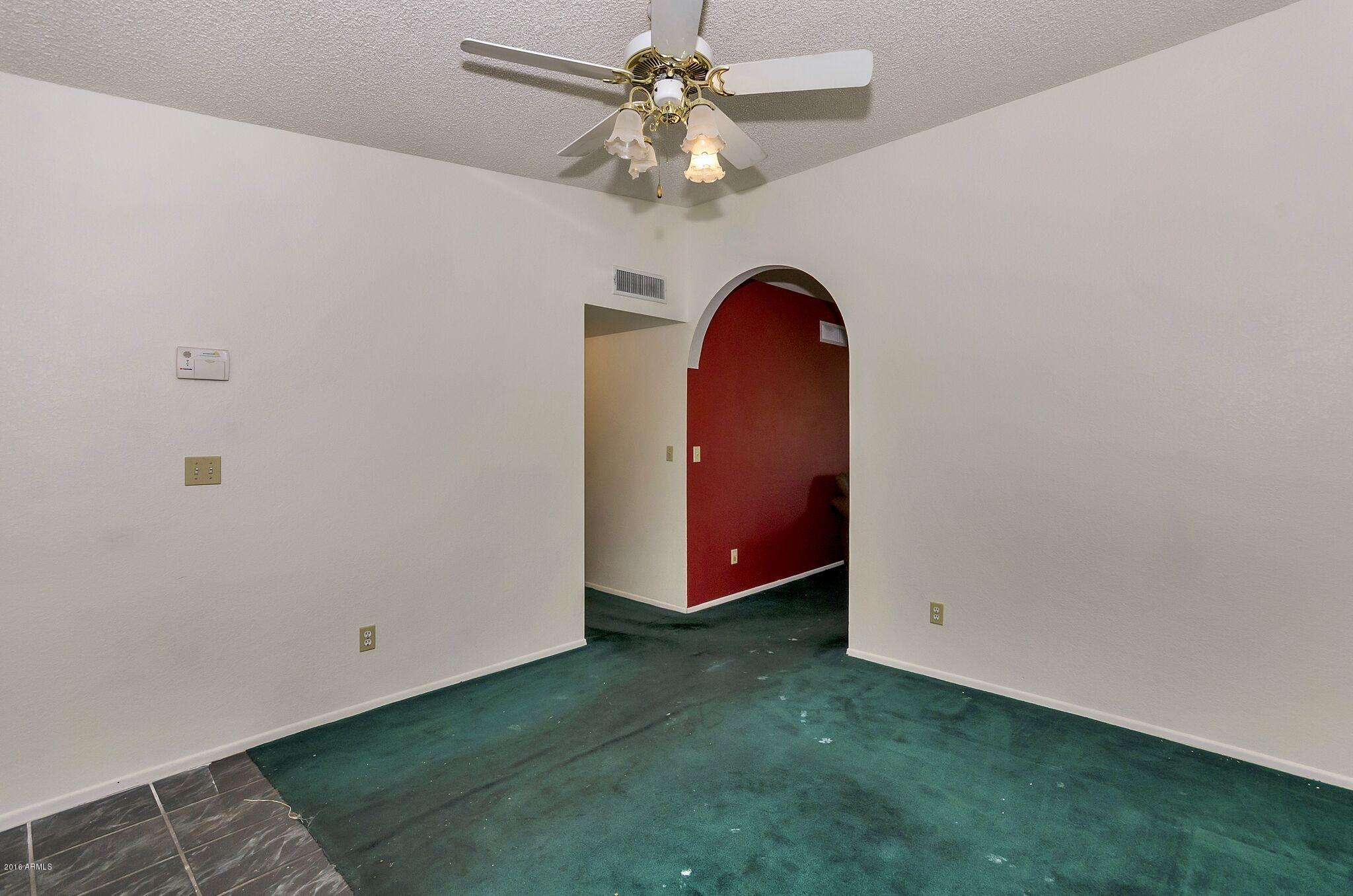 Arch Entry to Family Room