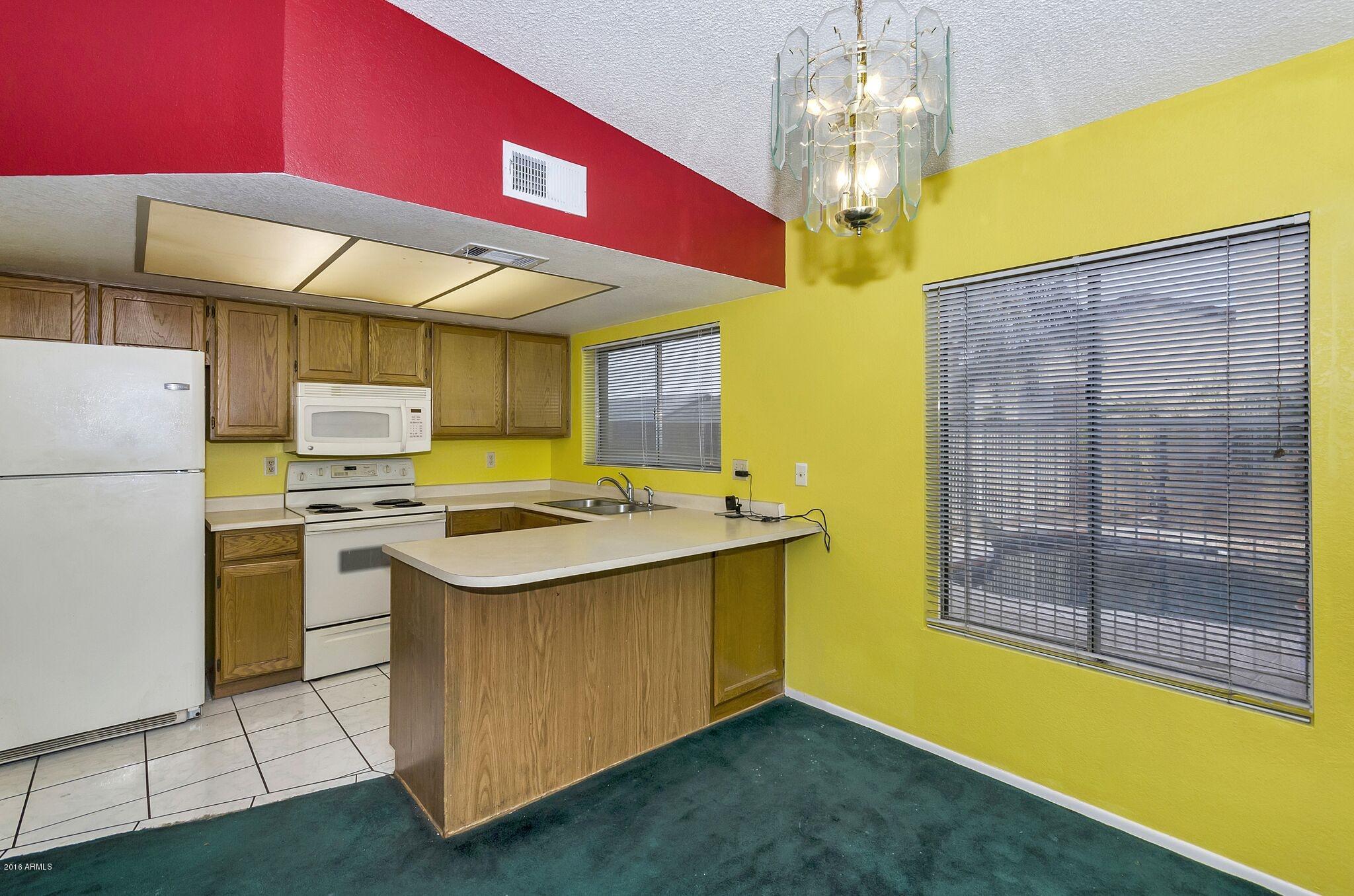 Open Kitchen & Dining Area