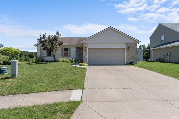 $259,900 | 9928 Ballymore Drive, Fort Wayne, IN 46835