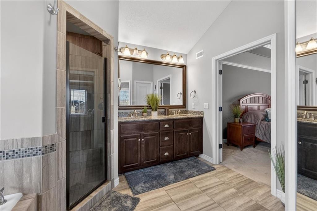 2320 Southwest Deer Run Road Lee's Summit, MO 64082 - Photo 41 of 72