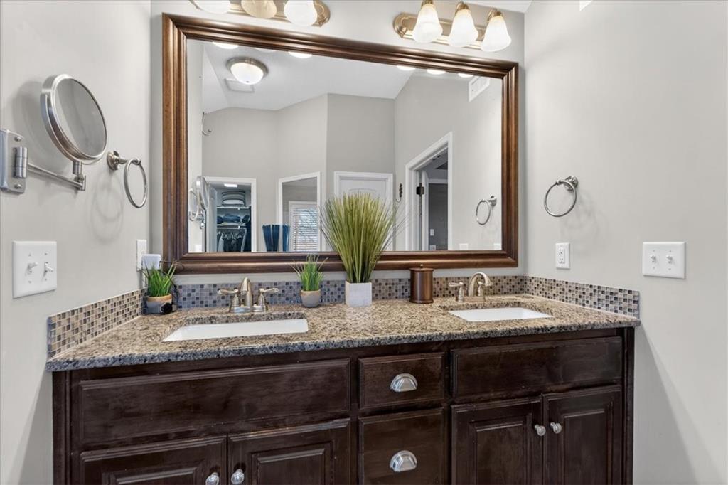 2320 Southwest Deer Run Road Lee's Summit, MO 64082 - Photo 43 of 72