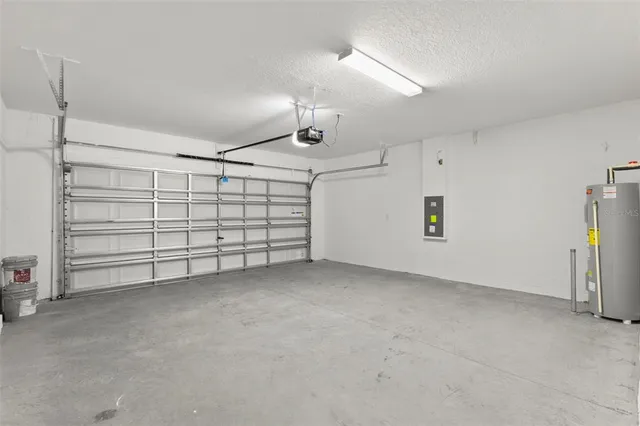 $2,300 | 11756 Radiant Shr Loop, San Antonio, FL 33576