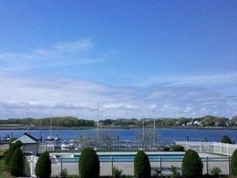 100 Cove Way, Unit 306 Quincy, MA 02169 - Photo 19 of 21 a view of a city