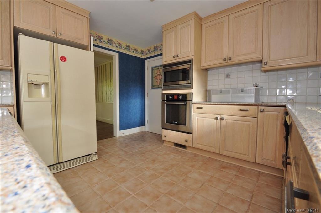 145 Lansdowne Road Charlotte, NC 28270 - Photo 12 of 22 Gallery Image 12