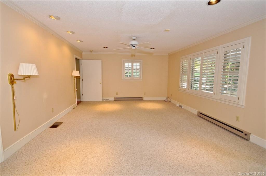 145 Lansdowne Road Charlotte, NC 28270 - Photo 21 of 22 Gallery Image 21