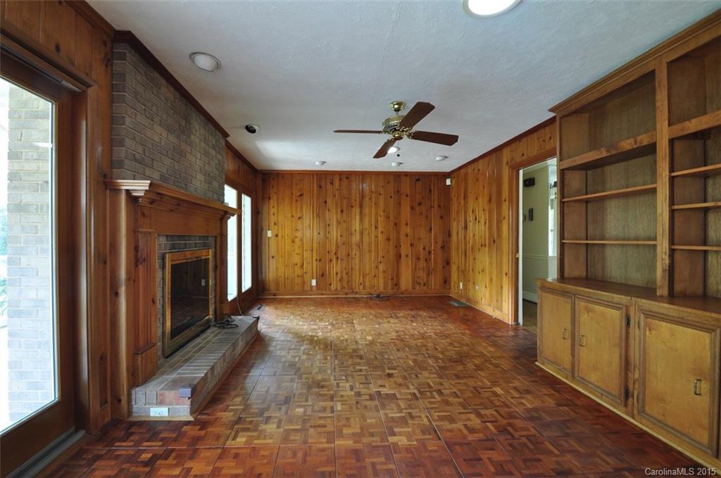 145 Lansdowne Road Charlotte, NC 28270 - Photo 10 of 22 Gallery Image 10