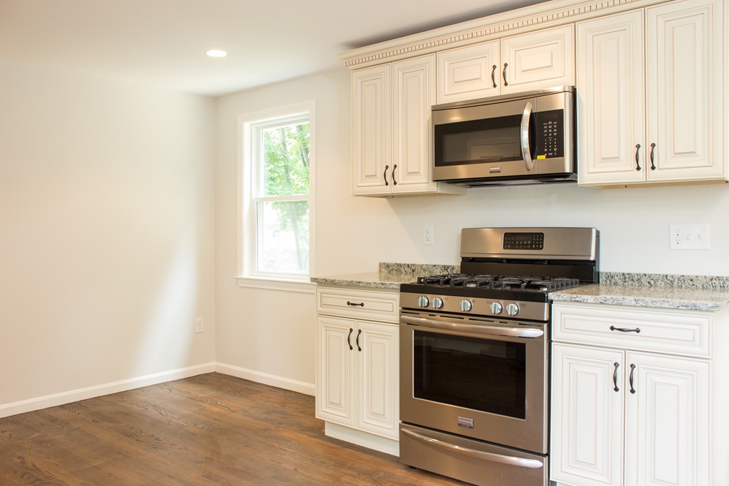 11 Hospital Road Medfield, MA 02052 - Photo 6 of 22 Gallery Image 6