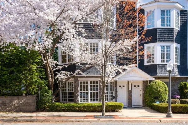 $1,795,000 | 31 1st Street, Pelham, NY 10803
