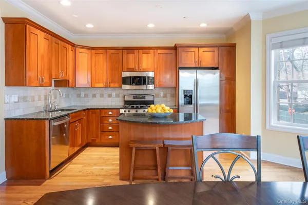 $1,795,000 | 31 1st Street, Pelham, NY 10803