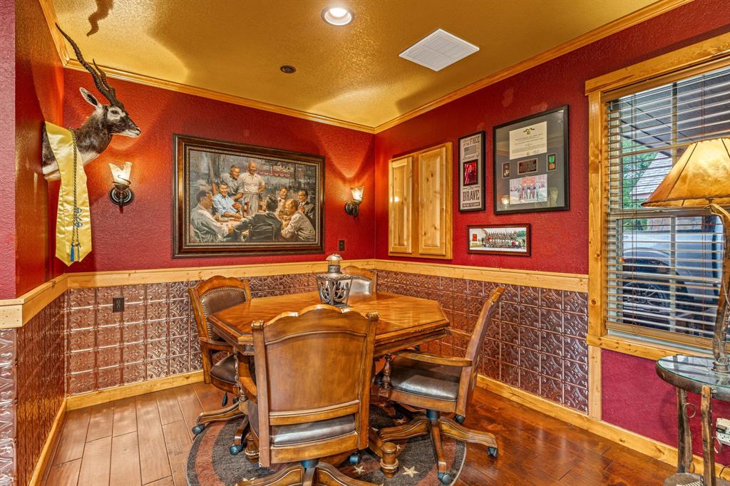 475 Magic Valley Bluff Dale, TX 76433 - Photo 21 of 40 a dinning table and chairs in patio of the house