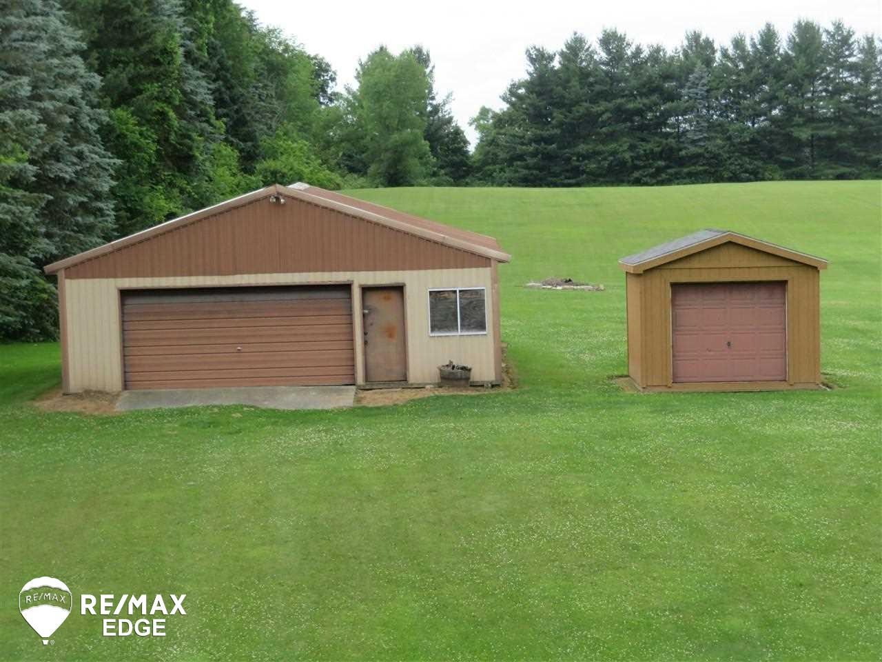 12523 East Bristol Road Davison, MI 48423 - Photo 32 of 57 21463795-31.JPG