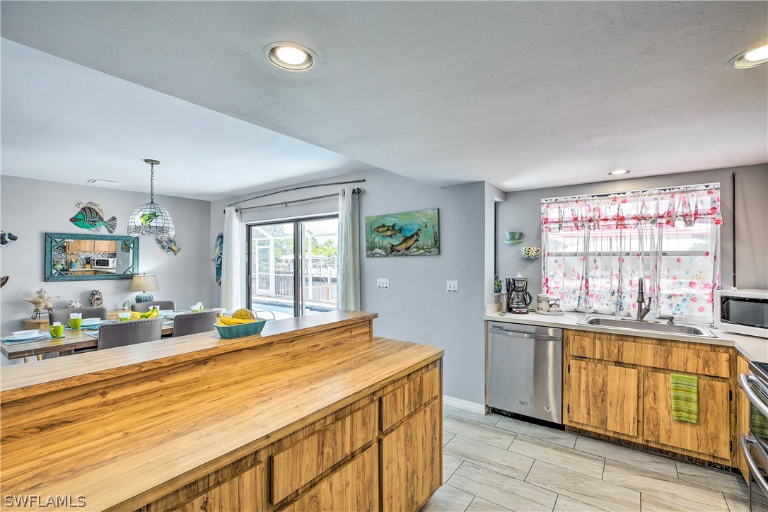 12134 Moon Shell Drive Matlacha Isles, FL 33991 - Photo 9 of 44