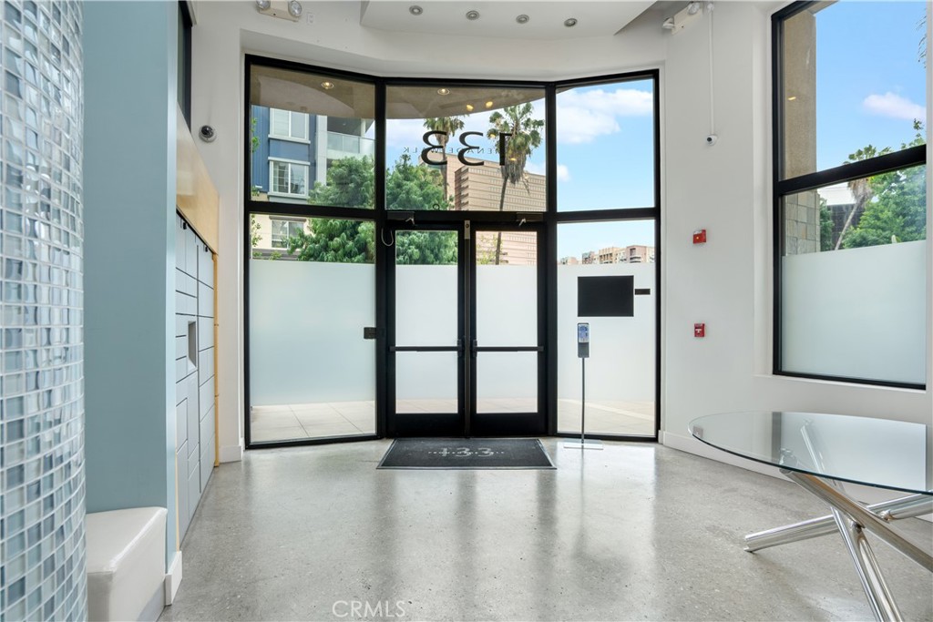 133 The Promenade North, Unit 422 Long Beach, CA 90802 - Photo 22 of 52 a view of front door