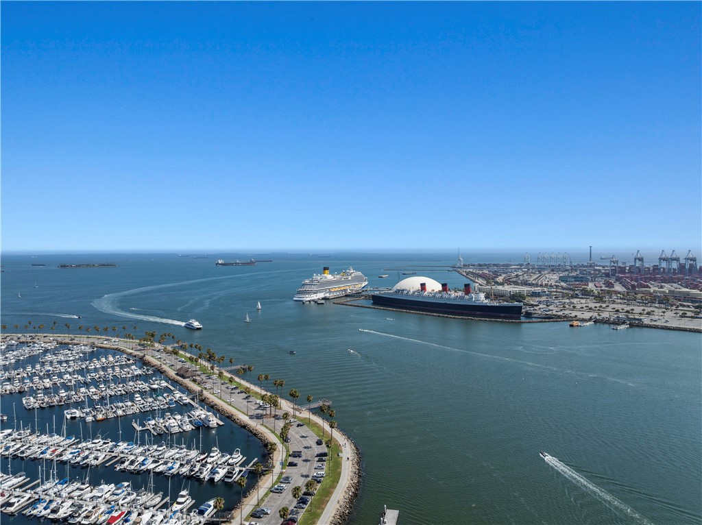 133 The Promenade North, Unit 422 Long Beach, CA 90802 - Photo 42 of 52 an aerial view of a ocean view