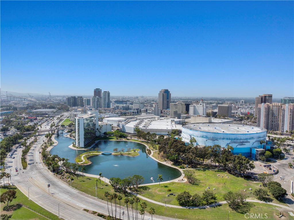 133 The Promenade North, Unit 422 Long Beach, CA 90802 - Photo 45 of 52 a view of a water with a terrace