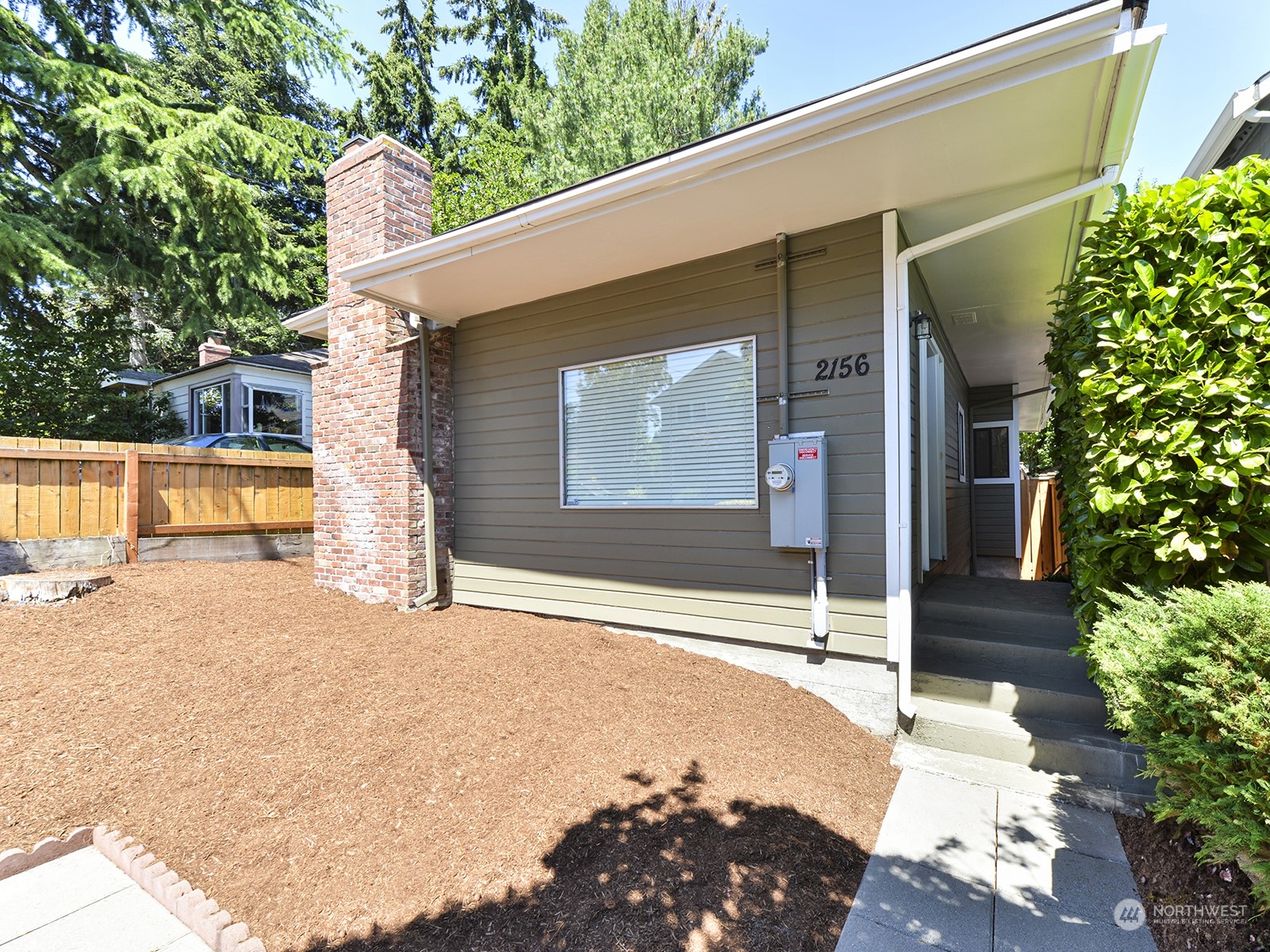 2156 North 89th Street Seattle, WA 98103 - Photo 2 of 15 Gallery Image 2