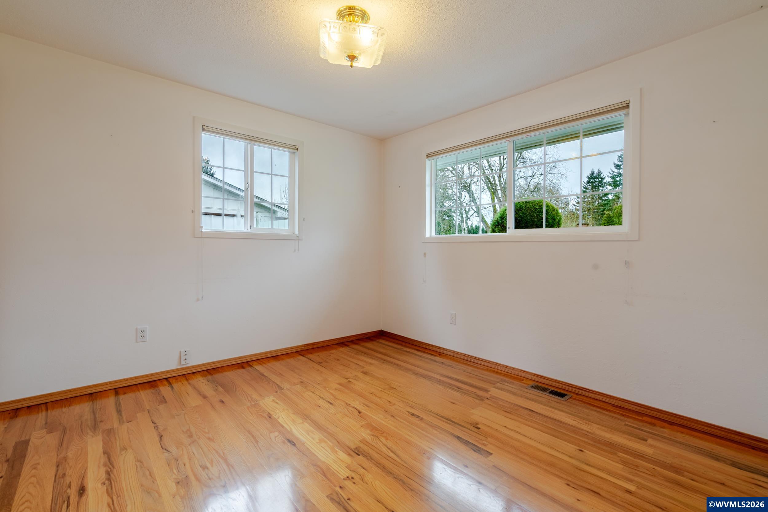1257 Northeast Lafayette Street Albany, OR 97321 - Photo 6 of 46