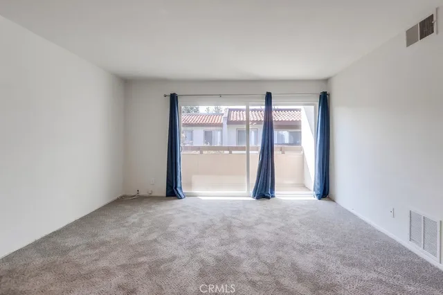 $2,600 | 2511 West Sunflower Avenue, Unit P8, Santa Ana, CA 92704