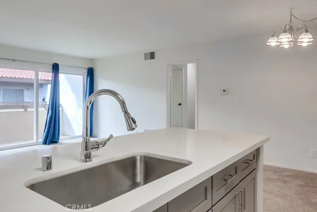 $2,600 | 2511 West Sunflower Avenue, Unit P8, Santa Ana, CA 92704