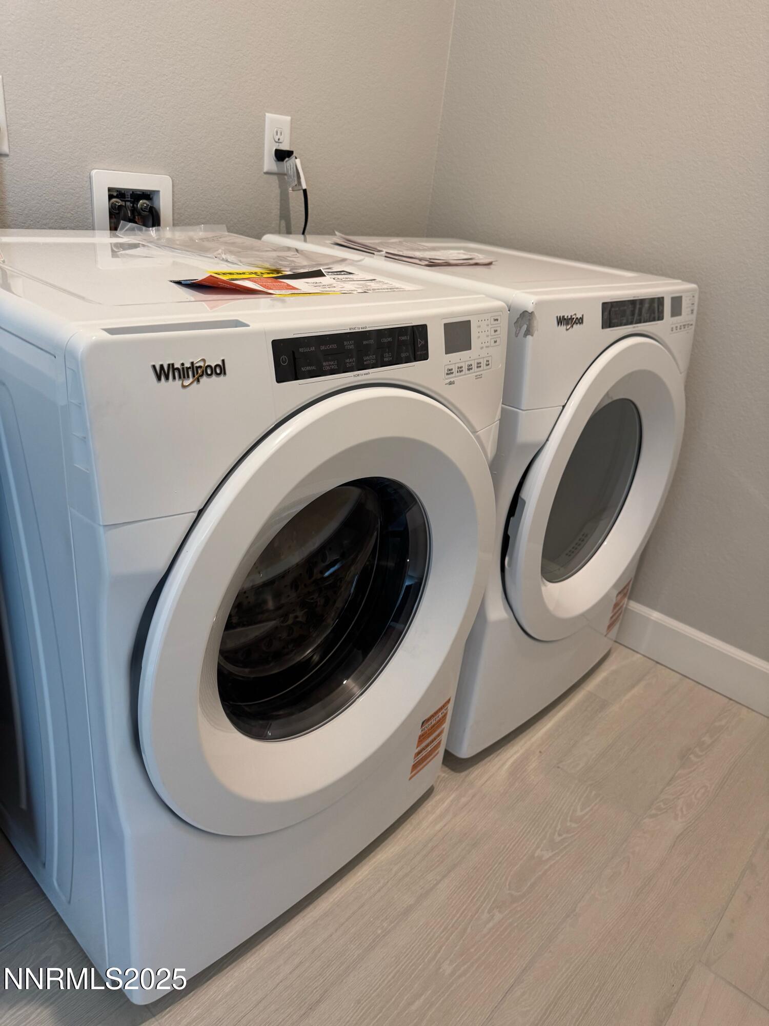 1521 Golf Club Drive Reno, NV 89519 - Photo 18 of 38 a utility room with dryer and washer