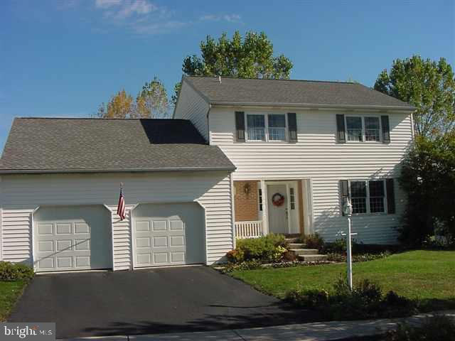 2723 Colonial Road Harrisburg, PA 17112 - Photo 1 of 12 Gallery Image 1
