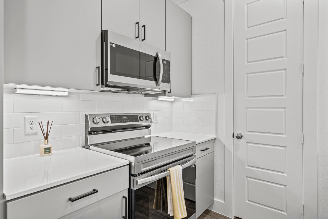 1664 Hillside Terrace, Unit 2716 Buda, TX 78610 - Photo 5 of 27