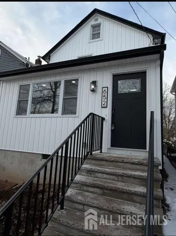 $659,900 | 652 West Broad Street, Westfield, NJ 07090