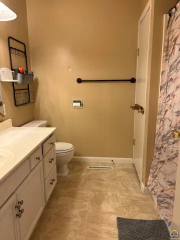 $244,900 | 2509 La Guna Court, Emporia, KS 66801