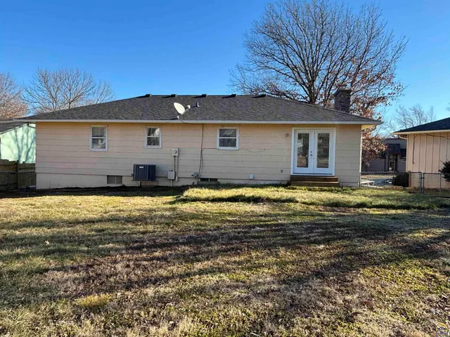 $244,900 | 2509 La Guna Court, Emporia, KS 66801
