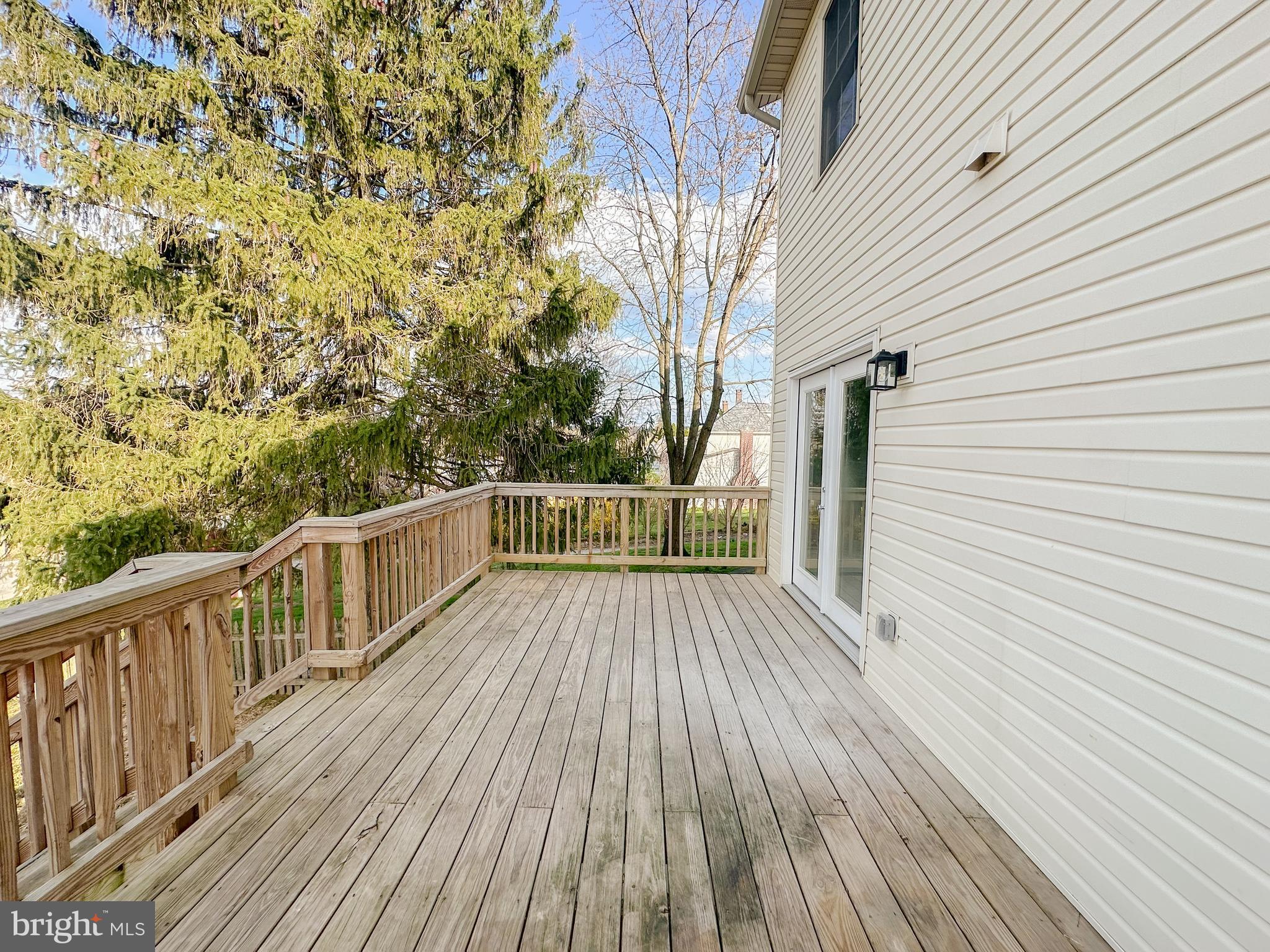 552 Locust Street Hanover, PA 17331 - Photo 26 of 31