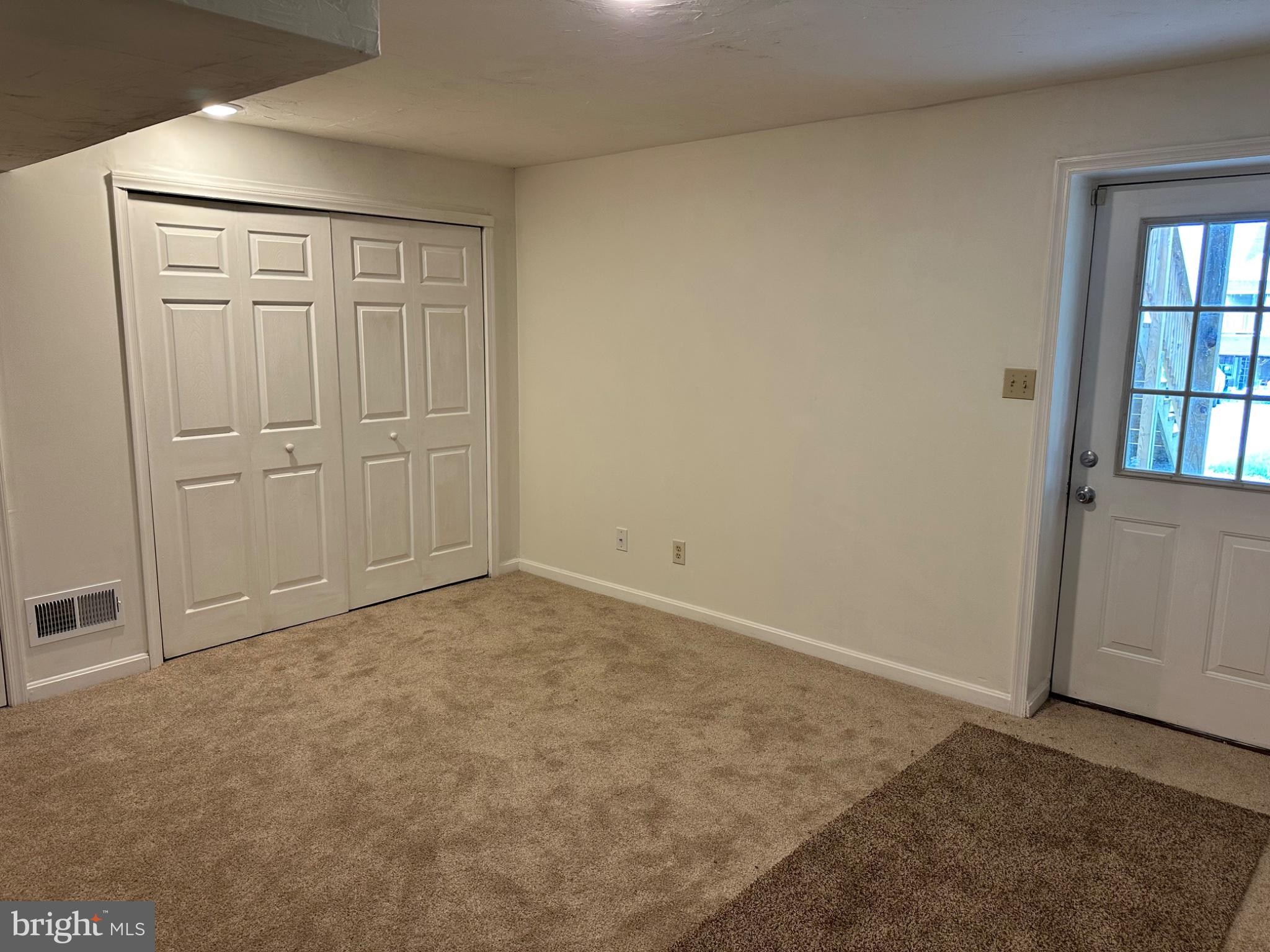 552 Locust Street Hanover, PA 17331 - Photo 30 of 37 Bright and inviting entryway space.