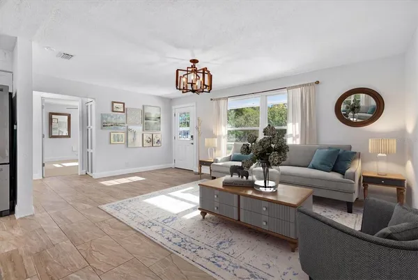 $379,900 | 2524 Florida Boulevard, South Daytona, FL 32119