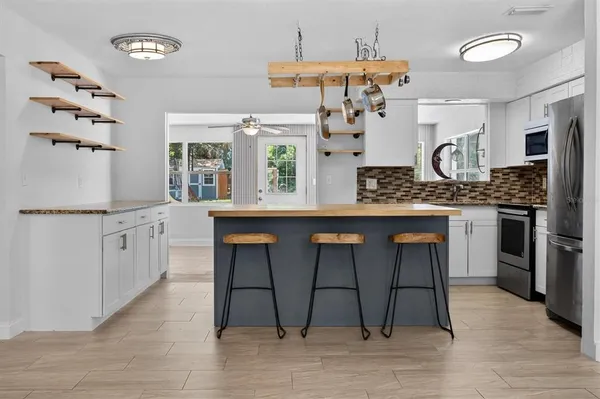 $379,900 | 2524 Florida Boulevard, South Daytona, FL 32119