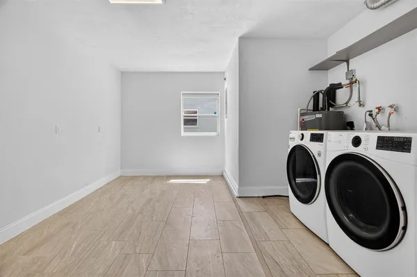 $379,900 | 2524 Florida Boulevard, South Daytona, FL 32119