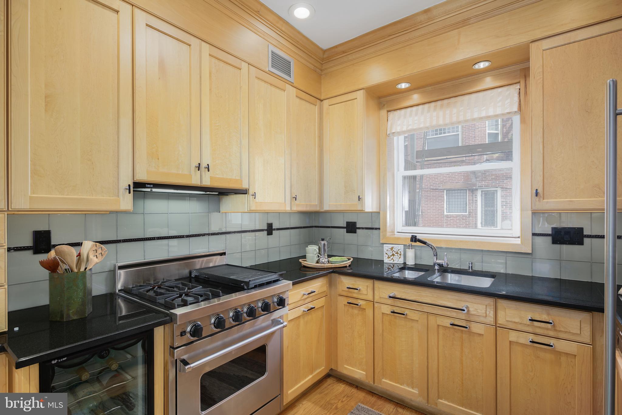 1739 Addison Street Philadelphia, PA 19146 - Photo 19 of 51