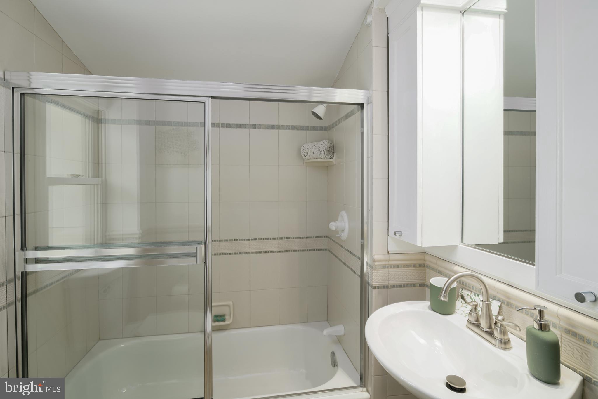 1739 Addison Street Philadelphia, PA 19146 - Photo 34 of 51