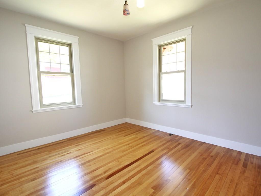 28 Forsberg Street Worcester, MA 01607 - Photo 11 of 20